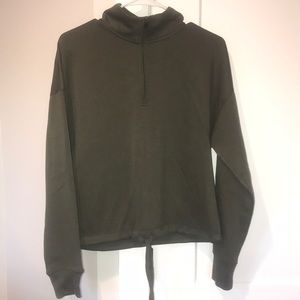NWOT Giam Mock Neck Athletic sweatshirt